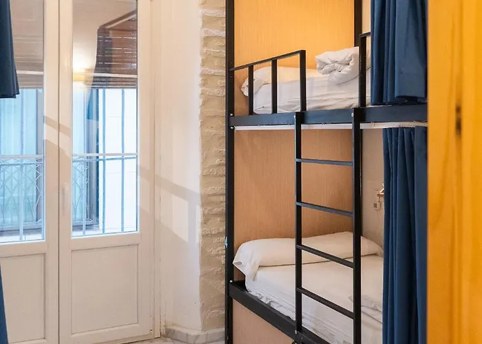 Nomad &PensionHostel